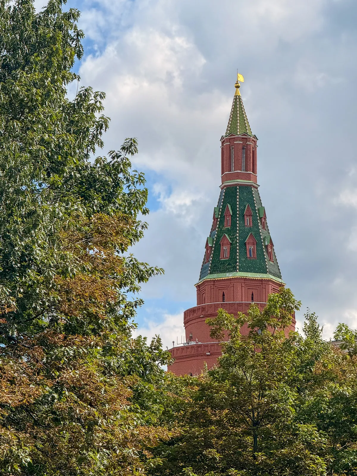 Torre Beklemishevskaya del Kremlin — Moscú, Rusia