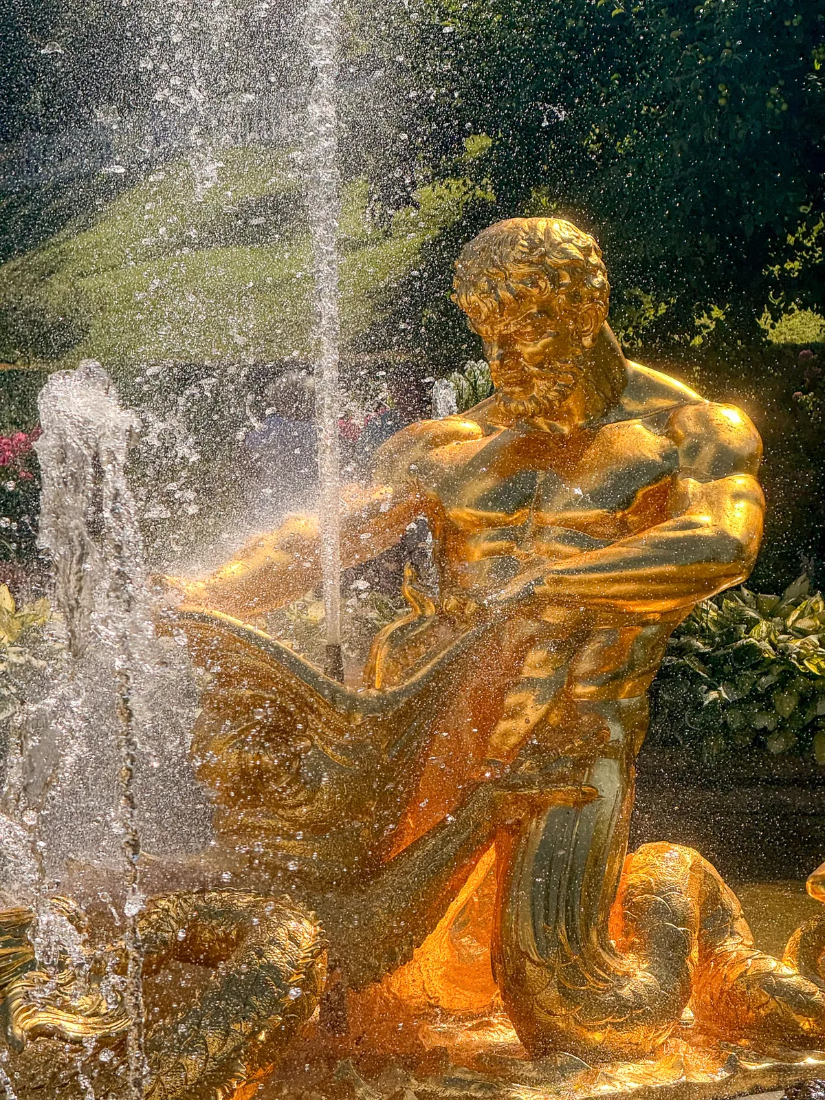 Fuente Dorada de la Gran Cascada de Peterhof — Petergof, Rusia
